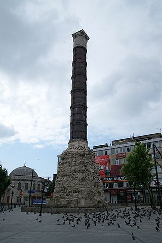عمود قسطنطين في إسطنبول الحديثة